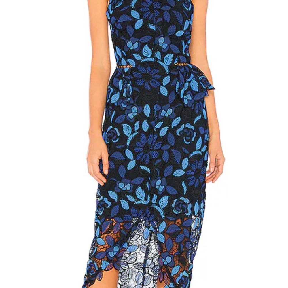 Elegant Blue Floral Lace Dress